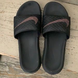 Men’s Nike sandals
